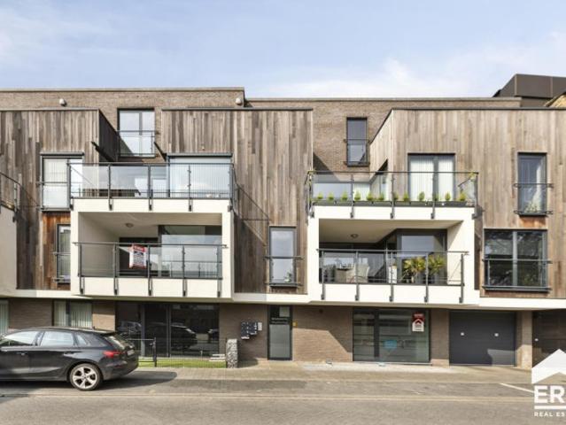 Instapklaar appartement met 1 slaapkamer en inbouwkasten