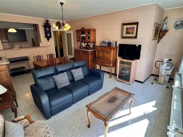 INSTAPKLAAR APPARTEMENT MET 2 SLAAPKAMERS EN TERRASJE. te koop te GERAARDSBERGEN 9500