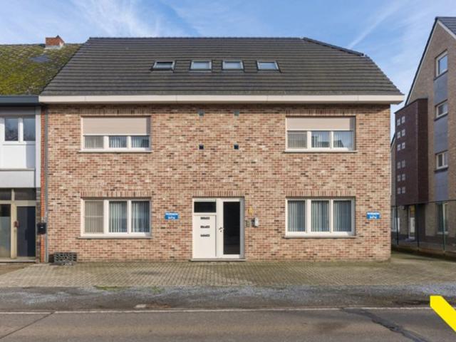 Instapklaar appartement met 2 slaapkamers en garage