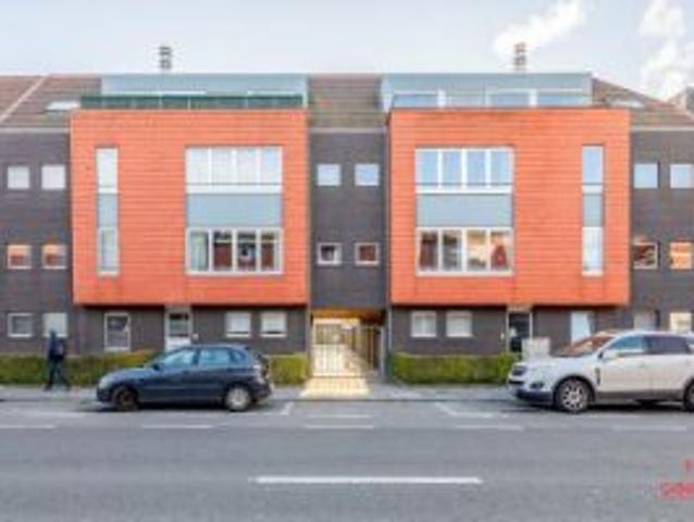Instapklaar appartement met parkeerplaats