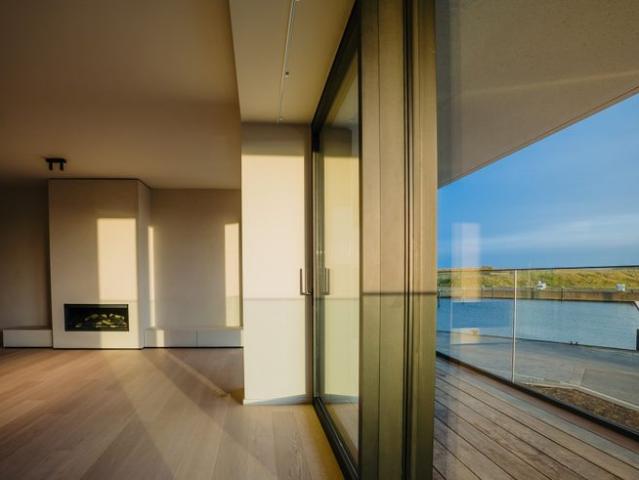 Instapklaar appartement met zicht op de nieuwe jachthaven
