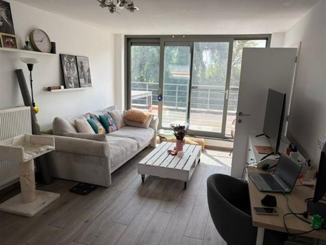 Instapklaar dakappartement met 1 SLK, garage & Z terras 21m2