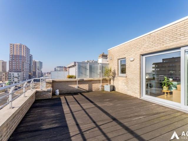 Instapklare penthouse met één slaapkamer in Mariakerke