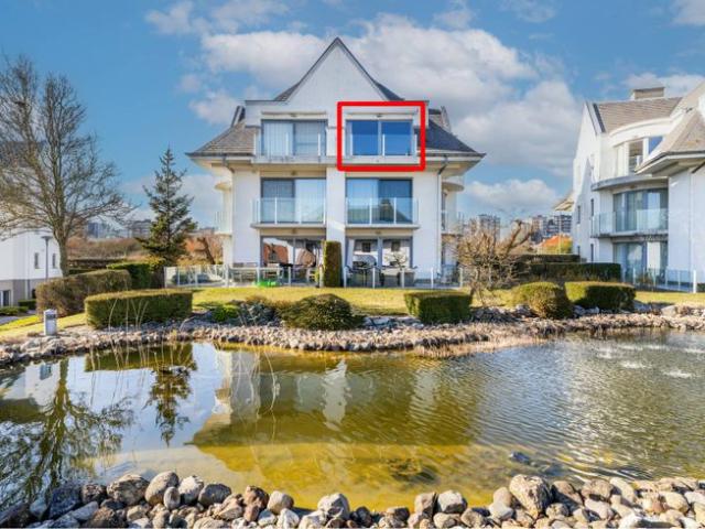 Instapklaar duplex appartement op rustige ligging met 3 terr