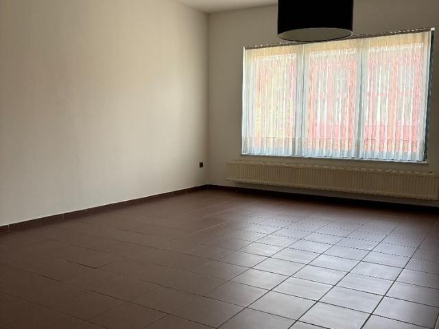 Instapklaar duplexappartement, gelegen in Beringen centrum