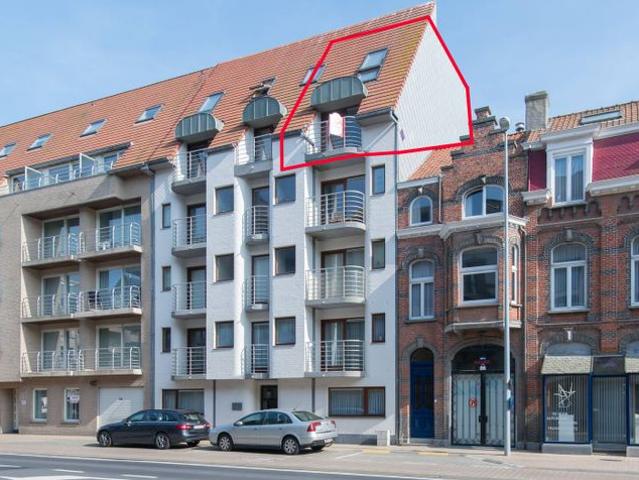 Instapklaar duplexappartement met twee slaapkamers!