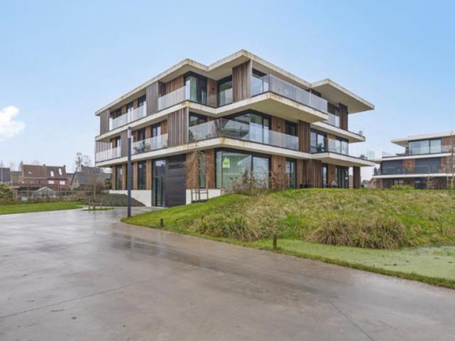Instapklaar éénslaapkamerappartement met ruim terras in Rumbeke
