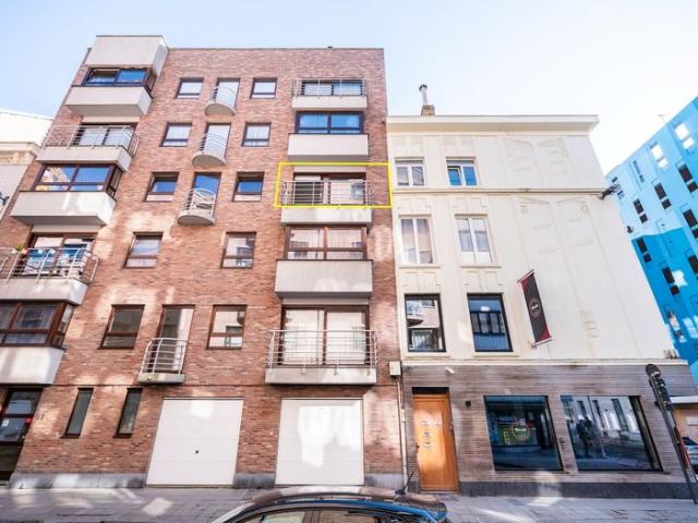Instapklaar en bemeubeld appartement op wandelafstand van.