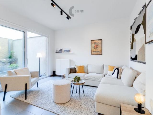 Instapklaar en eigentijds appartement met 3 slaapkamers v.