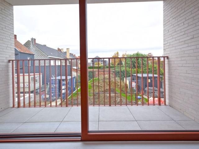 INSTAPKLAAR NIEUWBOUWAPPARTEMENT MET ZONNETERRAS NABIJ CENTRUM