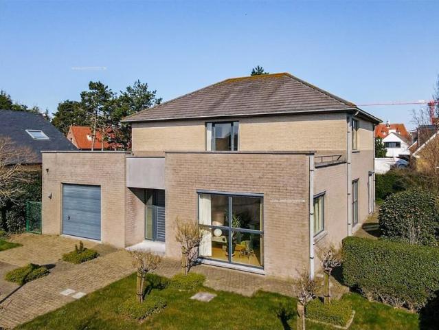 Instapklare villa met 3 slaapkamers op rustig gelegen perceel van 618 m² te Westende