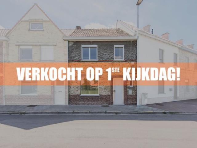 Instapklare woning 3 slaapkamers met garage/ uitweg ach.