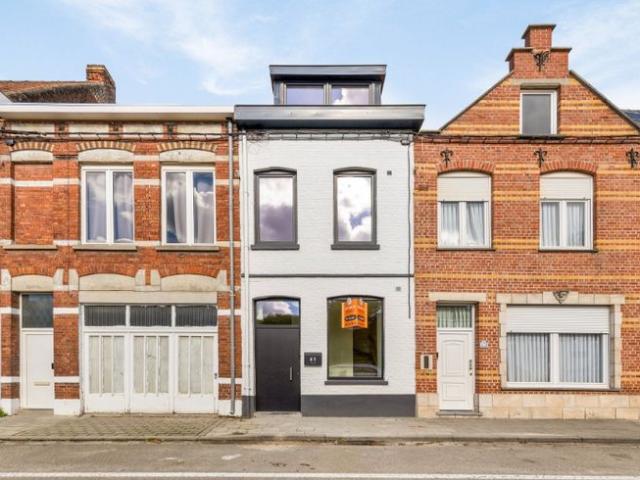 Instapklare woning in het centrum van Harelbeke