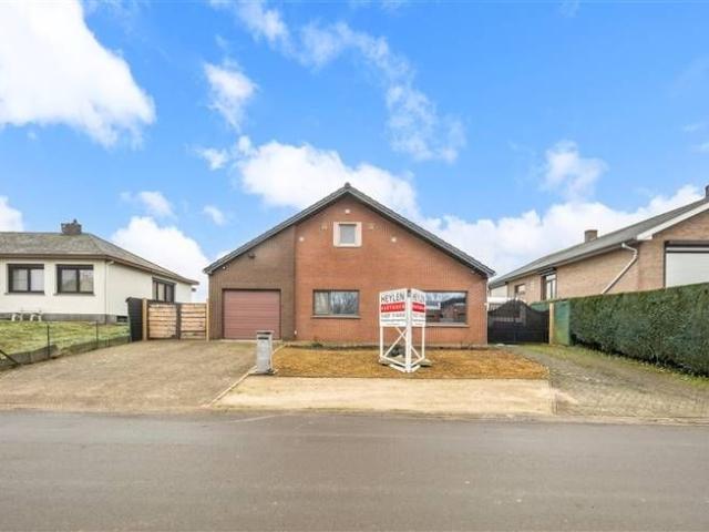 Instapklare woning op gunstige ligging