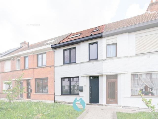 Instapklare woning met A label nabij het UZ Gent
