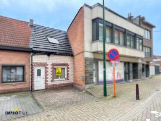 Instapklare woning met parking in Aalst!