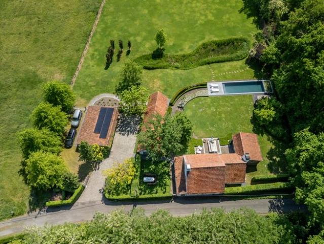 Instapklare woning met weide op uniek perceel