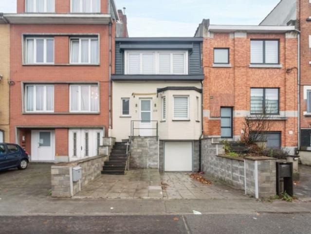 Instapklare woning met 3 slaapkamers op 1a18ca