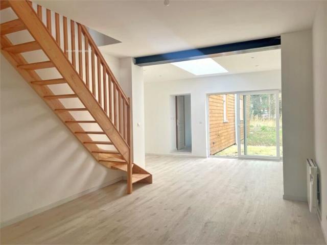 Instapklare woning met 3 slaapkamers, tuin en zij ingang
