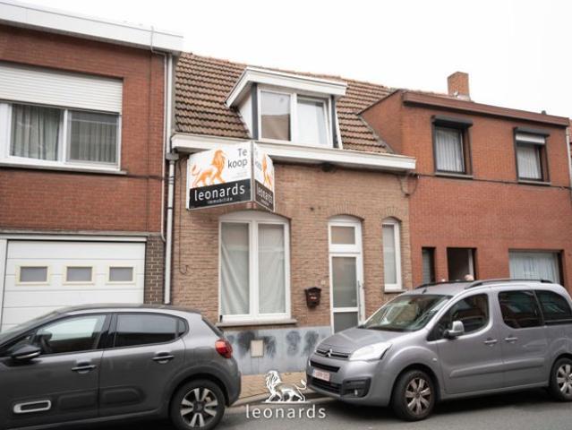 Instapklare woning nabij centrum Menen