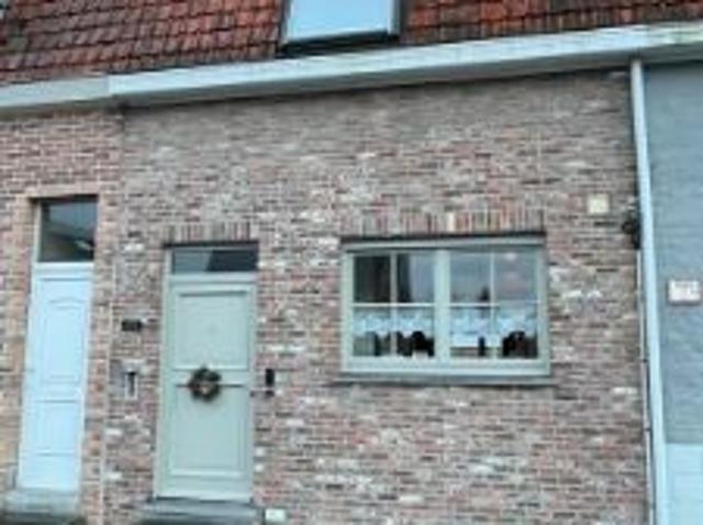Instapklare woning te Assebroek. EPC = C