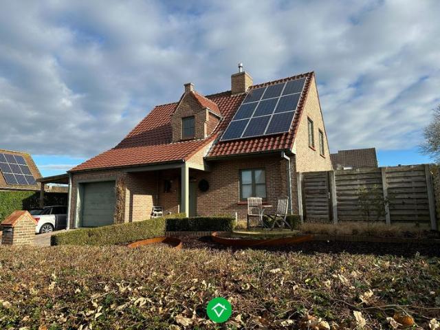 Instapklare woning te koop in Aartrijke