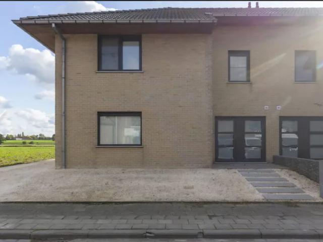 Instapklare woning te koop in Ingelmunster