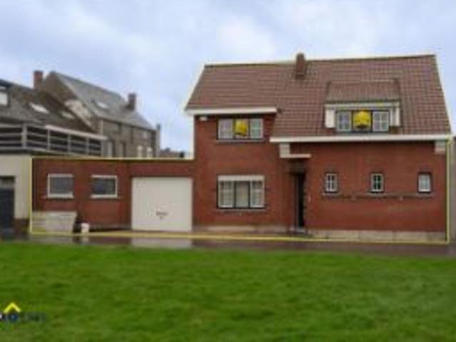 Instapklare woning te Wieze, 2 kamers!