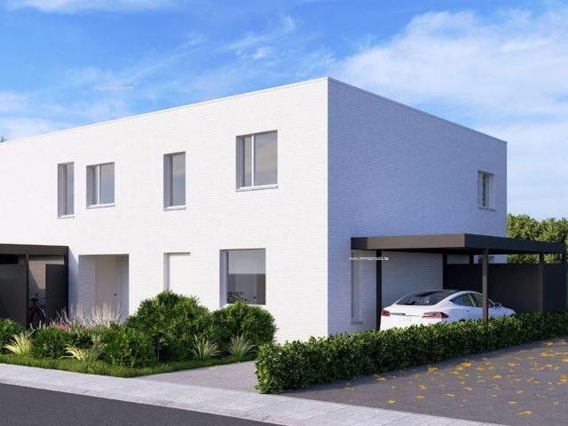 Instapklare woningen in het hart van Wevelgem