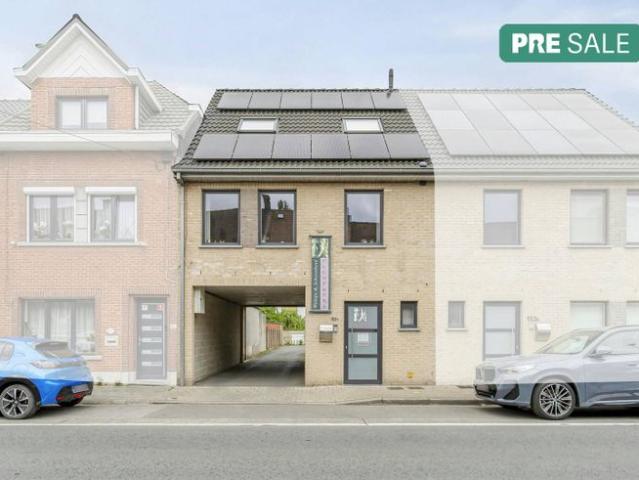 Instapklare bel étage te koop met 4 slaapkamers in Roeselare
