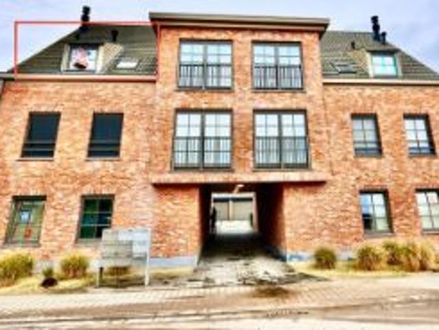 Instapklare duplex met 2 slpk en terras voor 240.000 EUR