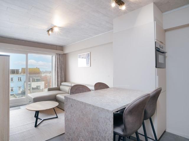Instapklare, luxe studio met zonovergoten terras