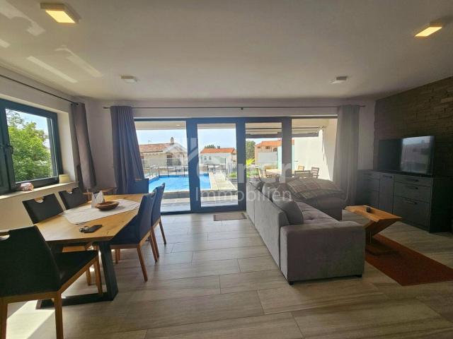 Insel Krk Haus mit Pool und Garage