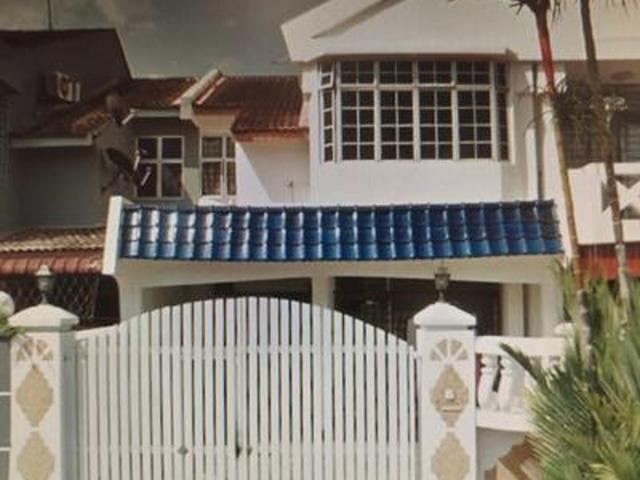 Intermediate 2 storey terraced house at Jln Sejahtera 18 TmnDesaSkudai