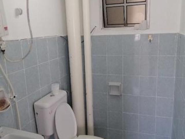 intermediate 2 story house shah alam for sale