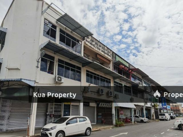 Intermediate Shoplot For Rent! Located at Jalan Ang Cheng Ho