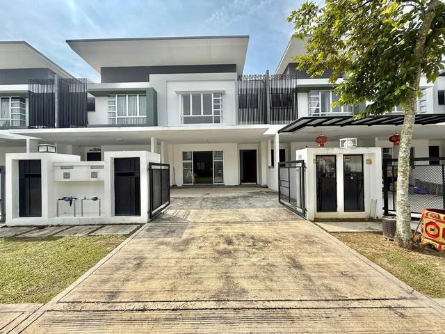 Intermidiate Double Storey Terrace Aida Gamuda Gardens Sungai Buloh