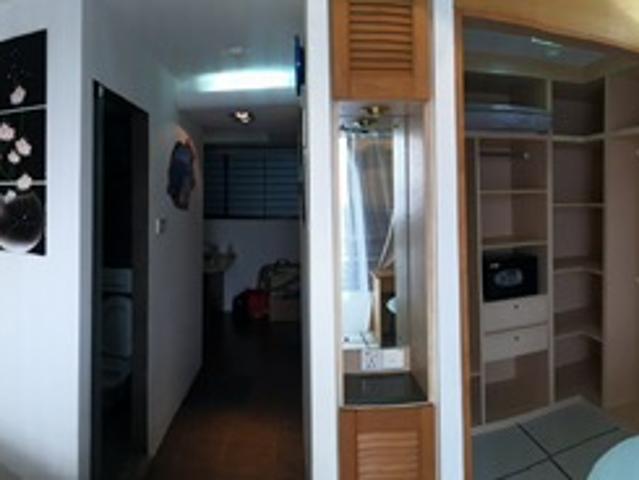 International Plaza Apartment For Rent, $3,500, 1 Bed 1 Bath 463 sqft $7.56 psf