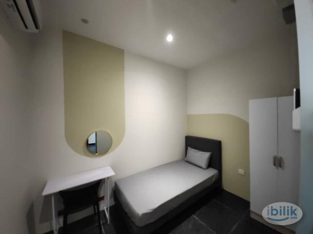 Internship / student budget room