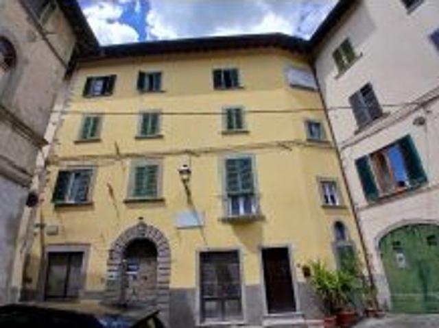Intero Stabile / Ex Hotel FIORENTINA con Giardino – Strada in Casentino
