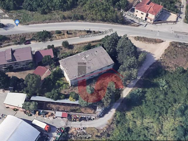 INTERO STABILE in vendita a Benevento, CONTRADE