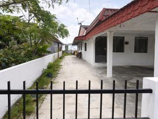 BMV Full loan SSTH corner house pengkalan station18 kitchen full ext