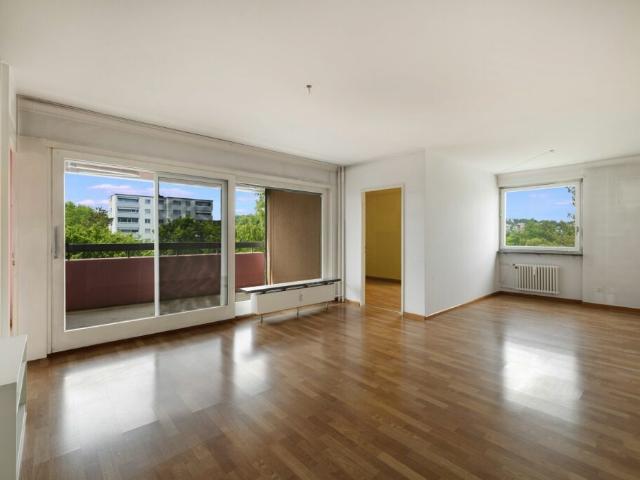 Interessante 3.5 Zimmer Eigentumswohnung mit Potential