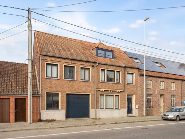 Interessante eigendom met loods op commerciële ligging!