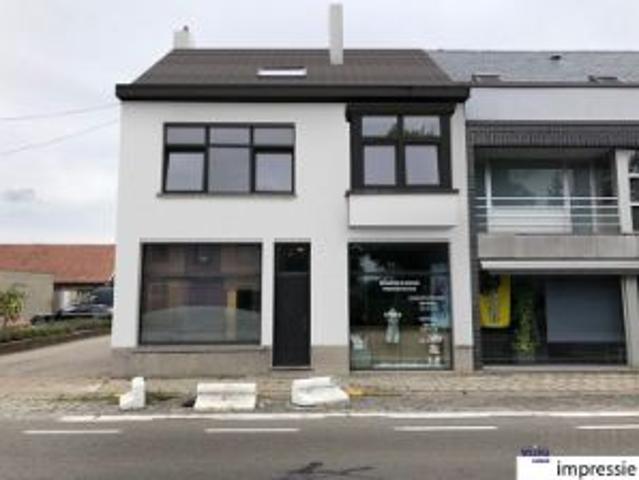 Interessante opbrengsteigendom in hartje Berlaar/ renovat.