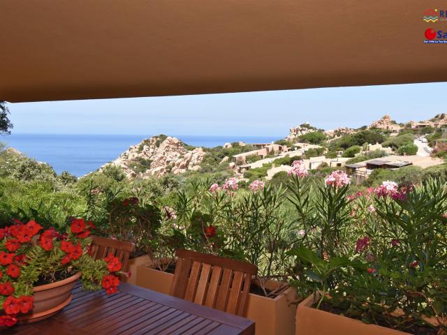 Interessante villetta con veranda coperta e vista mare 70m² Trinità d'Agultu e Vignola
