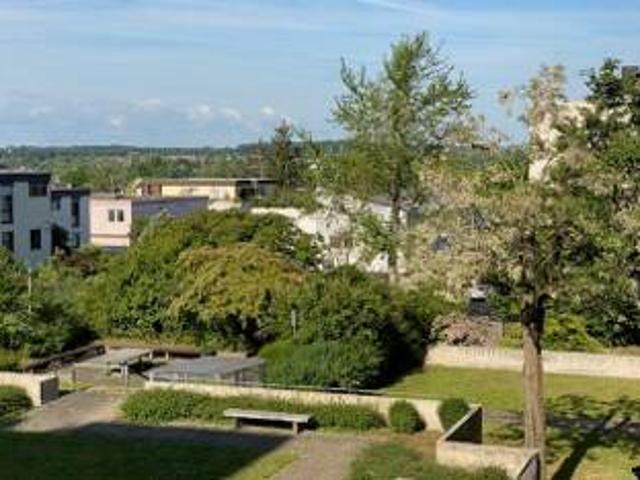 Interessantes Renovierungs Objekt, ruhige Lage, nahe Ludwigsburg! Gut aufgeteilte 1 Zimmerwohnung, Wintergarten, Ste.