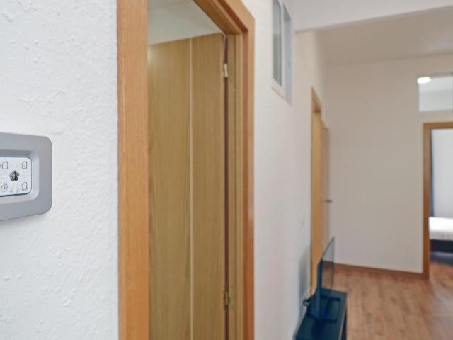 Interesting single bedroom in a student flat, near Museu d'Art Contemporani de Barcelona