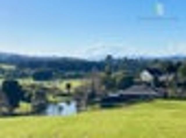 INTIMATE LAKESIDE VIEWS PRIVATE & QUIET