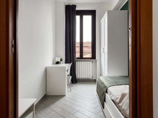 Intima e graziosa camera singola in Via Pezzotti